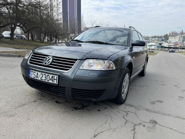 Серый Фольксваген Пассат Вариант, объемом двигателя 1.9 л и пробегом 308 тыс. км за 1850 $, фото 1 на Automoto.ua