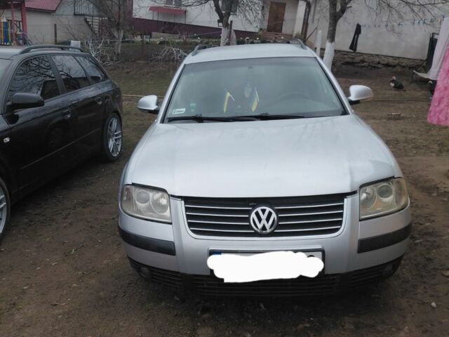 Серый Фольксваген Пассат Вариант, объемом двигателя 0 л и пробегом 275 тыс. км за 2750 $, фото 1 на Automoto.ua