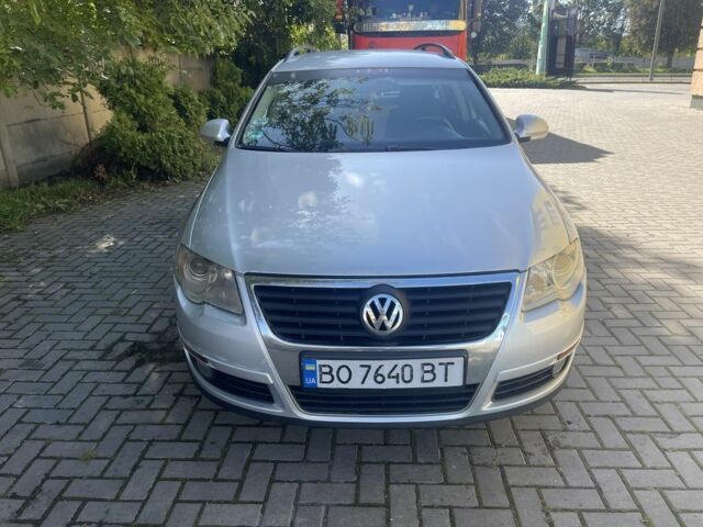 Сірий Фольксваген Пассат Варіант, об'ємом двигуна 2 л та пробігом 350 тис. км за 4199 $, фото 1 на Automoto.ua