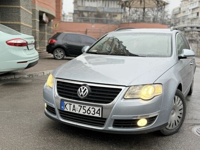 Серый Фольксваген Пассат Вариант, объемом двигателя 2 л и пробегом 340 тыс. км за 2950 $, фото 1 на Automoto.ua