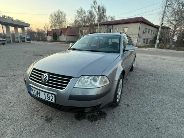 Сірий Фольксваген Пассат Варіант, об'ємом двигуна 1.6 л та пробігом 208 тис. км за 2700 $, фото 1 на Automoto.ua