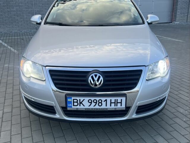 Сірий Фольксваген Пассат Варіант, об'ємом двигуна 2 л та пробігом 272 тис. км за 5500 $, фото 1 на Automoto.ua