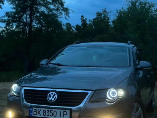 Сірий Фольксваген Пассат Варіант, об'ємом двигуна 2 л та пробігом 356 тис. км за 5900 $, фото 1 на Automoto.ua