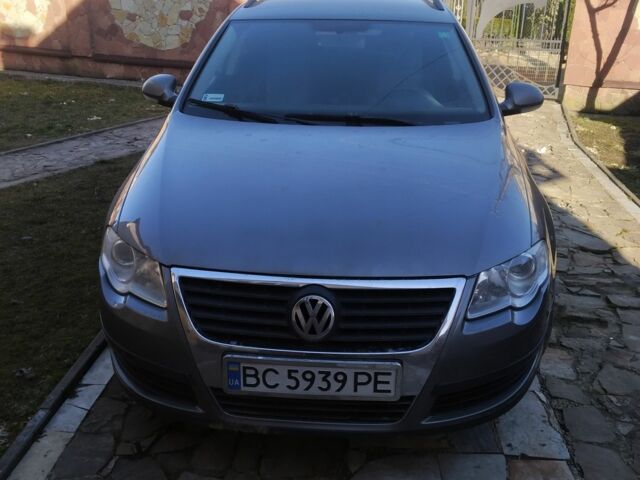 Серый Фольксваген Пассат Вариант, объемом двигателя 2 л и пробегом 300 тыс. км за 5300 $, фото 1 на Automoto.ua