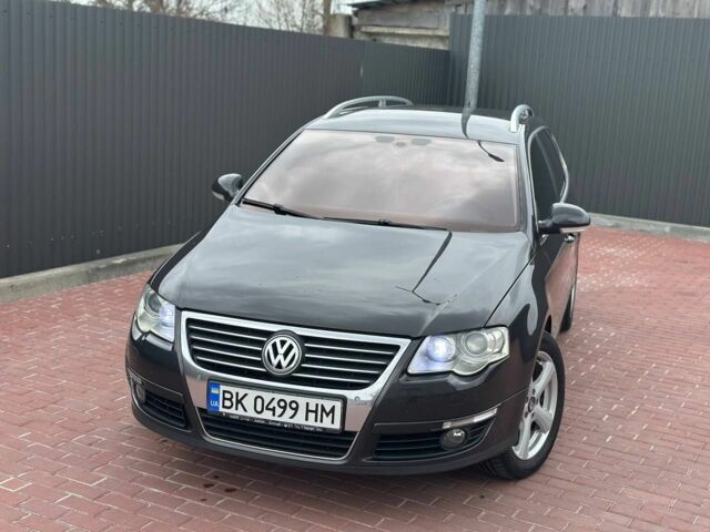 Серый Фольксваген Пассат Вариант, объемом двигателя 2 л и пробегом 330 тыс. км за 5800 $, фото 1 на Automoto.ua