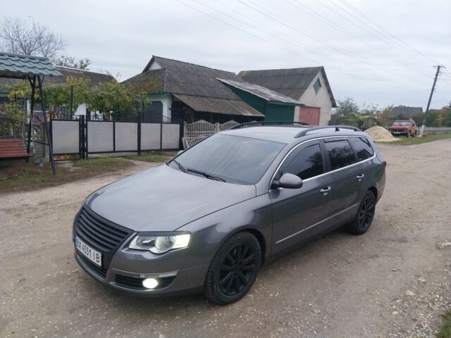 Сірий Фольксваген Пассат Варіант, об'ємом двигуна 2 л та пробігом 220 тис. км за 6850 $, фото 1 на Automoto.ua