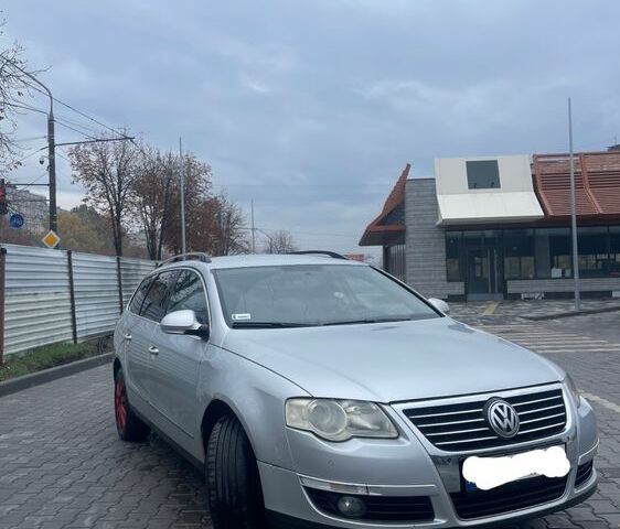 Фольксваген Пассат Вариант 2006 в Кривом Роге на Automoto.ua Серый Фольксваген Пассат Вариант, объемом двигателя 1.9 л и пробегом 408 тыс. км за 2650 $, фото 1 на Automoto.ua