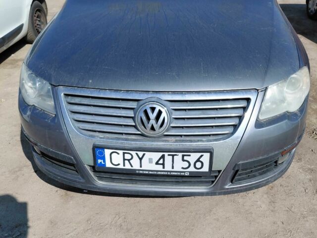 Серый Фольксваген Пассат Вариант, объемом двигателя 1.9 л и пробегом 420 тыс. км за 2600 $, фото 1 на Automoto.ua