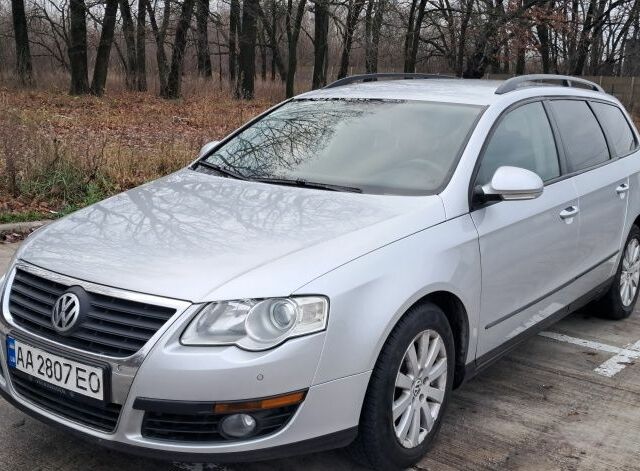 Серый Фольксваген Пассат Вариант, объемом двигателя 2 л и пробегом 355 тыс. км за 5200 $, фото 1 на Automoto.ua