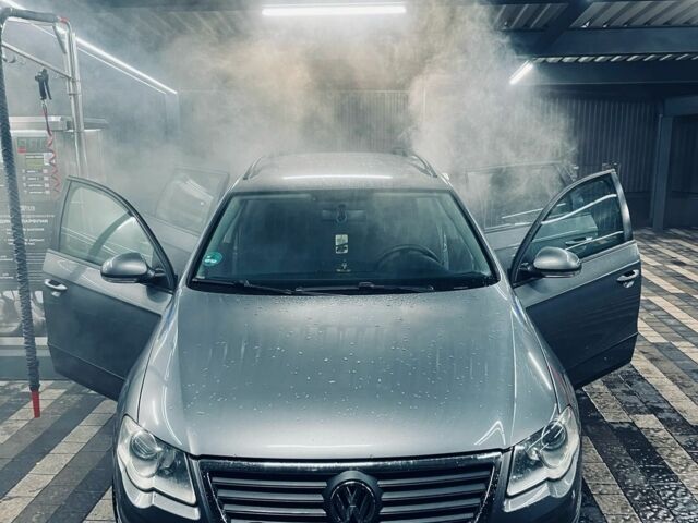 Сірий Фольксваген Пассат Варіант, об'ємом двигуна 1.6 л та пробігом 173 тис. км за 5800 $, фото 1 на Automoto.ua