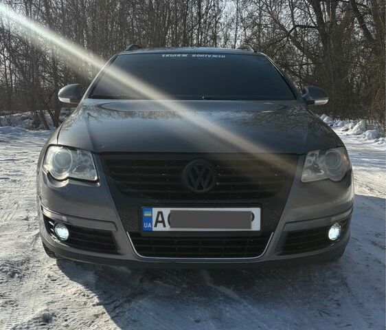 Сірий Фольксваген Пассат Варіант, об'ємом двигуна 2 л та пробігом 350 тис. км за 3600 $, фото 1 на Automoto.ua