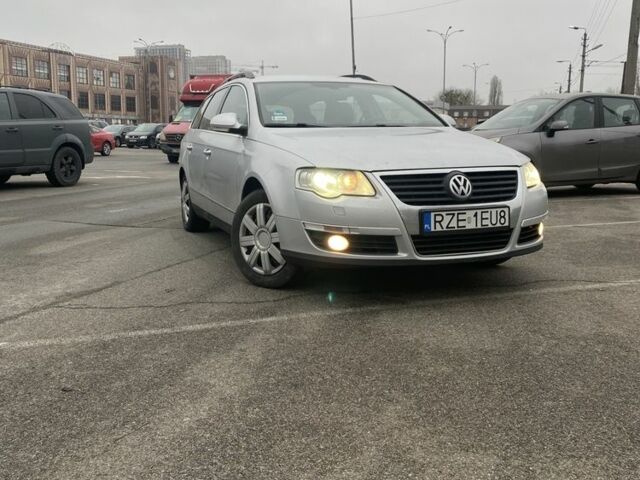 Сірий Фольксваген Пассат Варіант, об'ємом двигуна 2 л та пробігом 350 тис. км за 2650 $, фото 1 на Automoto.ua