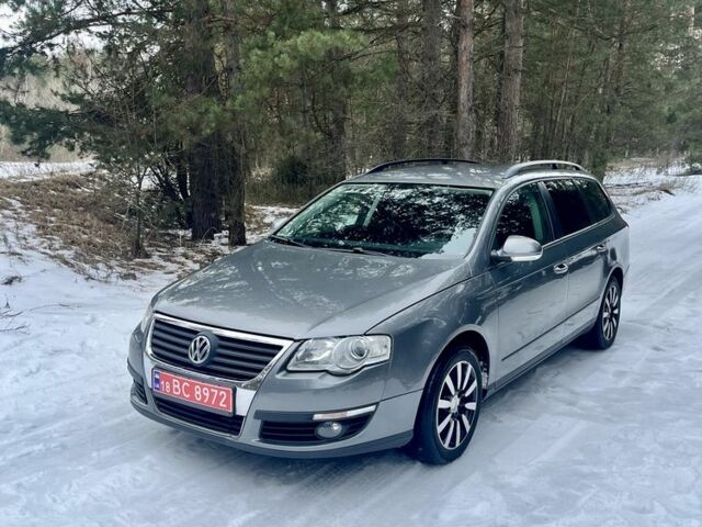 Серый Фольксваген Пассат Вариант, объемом двигателя 1.6 л и пробегом 270 тыс. км за 6800 $, фото 1 на Automoto.ua