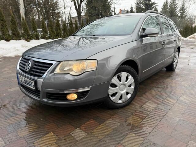 Серый Фольксваген Пассат Вариант, объемом двигателя 2 л и пробегом 340 тыс. км за 3500 $, фото 1 на Automoto.ua