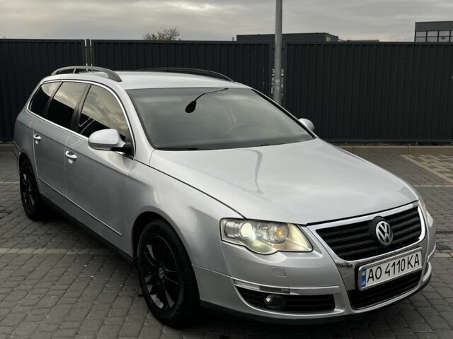 Серый Фольксваген Пассат Вариант, объемом двигателя 2 л и пробегом 215 тыс. км за 4700 $, фото 1 на Automoto.ua