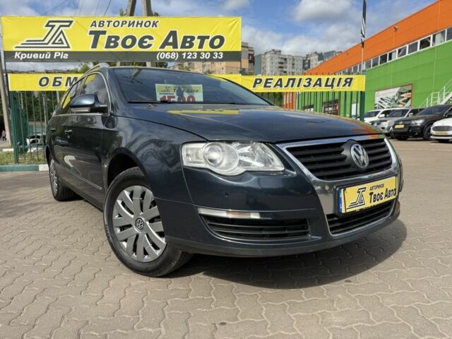 Серый Фольксваген Пассат Вариант, объемом двигателя 2 л и пробегом 196 тыс. км за 6500 $, фото 1 на Automoto.ua