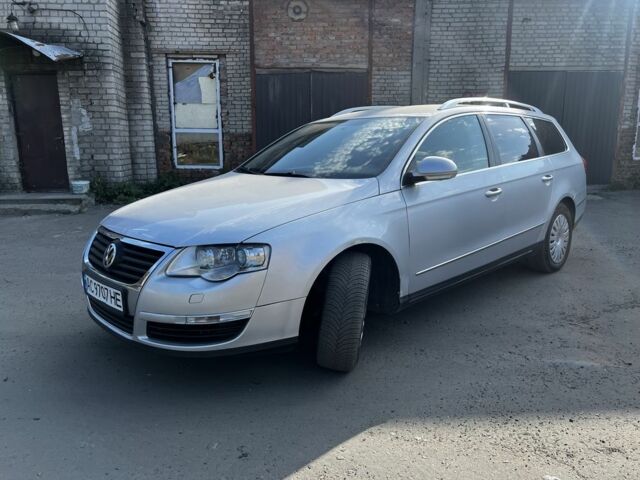 Сірий Фольксваген Пассат Варіант, об'ємом двигуна 2 л та пробігом 345 тис. км за 4300 $, фото 1 на Automoto.ua