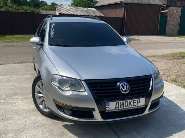 Сірий Фольксваген Пассат Варіант, об'ємом двигуна 1.6 л та пробігом 218 тис. км за 4700 $, фото 1 на Automoto.ua