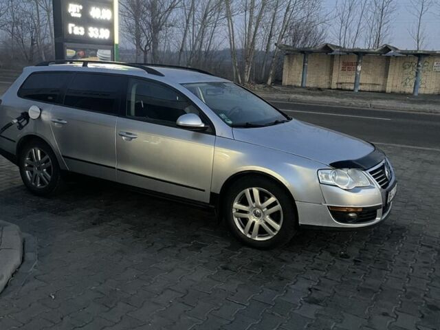 Серый Фольксваген Пассат Вариант, объемом двигателя 2 л и пробегом 367 тыс. км за 6400 $, фото 1 на Automoto.ua