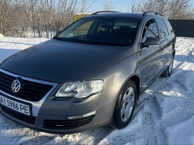 Сірий Фольксваген Пассат Варіант, об'ємом двигуна 2 л та пробігом 240 тис. км за 5200 $, фото 1 на Automoto.ua