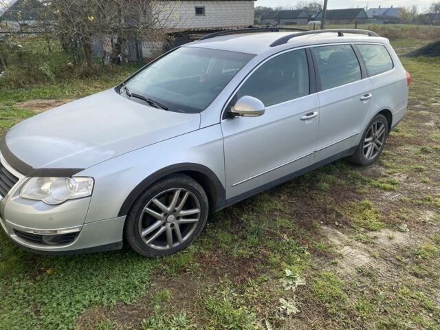 Сірий Фольксваген Пассат Варіант, об'ємом двигуна 2 л та пробігом 300 тис. км за 2100 $, фото 1 на Automoto.ua