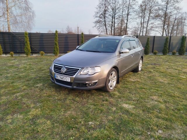 Сірий Фольксваген Пассат Варіант, об'ємом двигуна 0 л та пробігом 350 тис. км за 4250 $, фото 1 на Automoto.ua