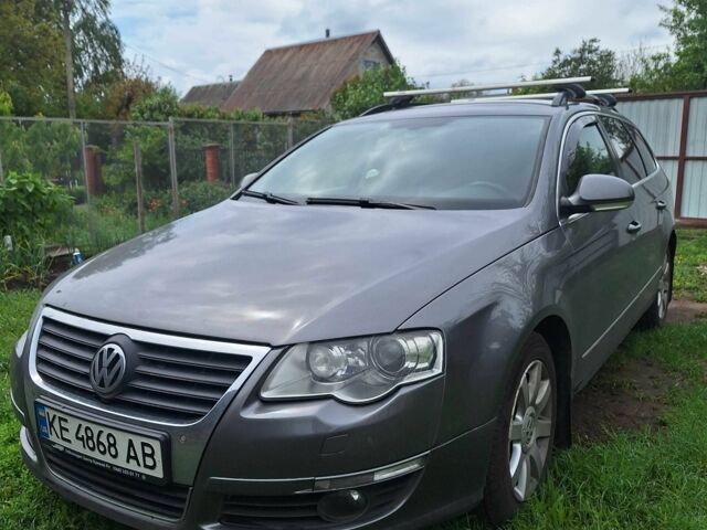 Серый Фольксваген Пассат Вариант, объемом двигателя 2 л и пробегом 349 тыс. км за 6500 $, фото 1 на Automoto.ua