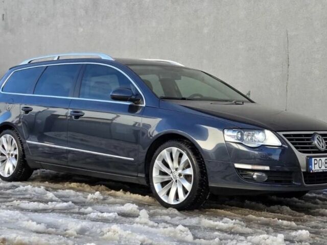 Серый Фольксваген Пассат Вариант, объемом двигателя 2 л и пробегом 233 тыс. км за 2010 $, фото 1 на Automoto.ua