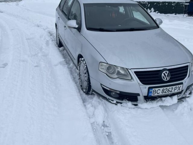 Сірий Фольксваген Пассат Варіант, об'ємом двигуна 2 л та пробігом 280 тис. км за 5000 $, фото 1 на Automoto.ua