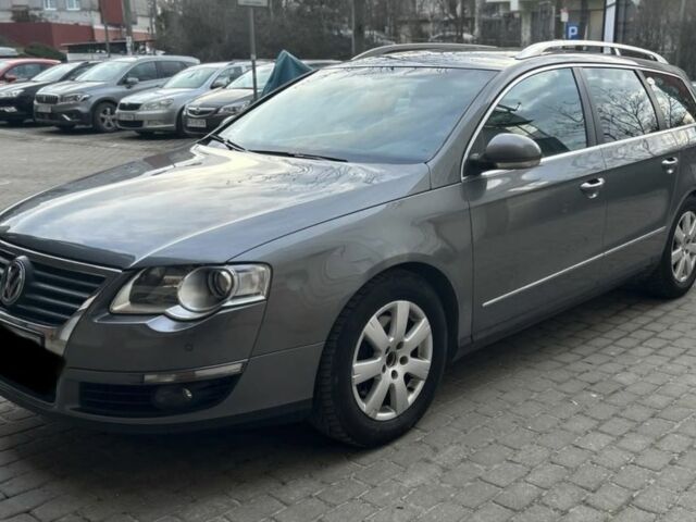 Сірий Фольксваген Пассат Варіант, об'ємом двигуна 2 л та пробігом 300 тис. км за 2850 $, фото 1 на Automoto.ua