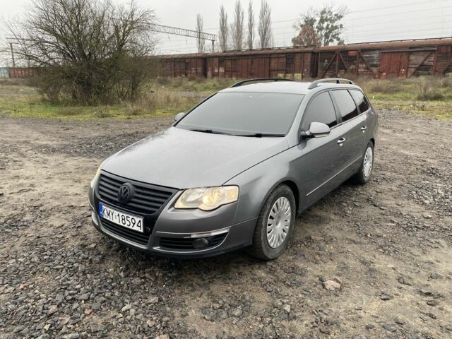 Сірий Фольксваген Пассат Варіант, об'ємом двигуна 2 л та пробігом 300 тис. км за 1650 $, фото 1 на Automoto.ua