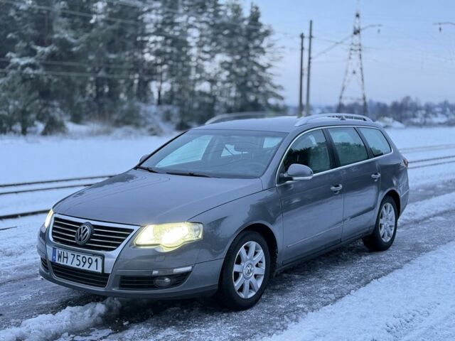 Серый Фольксваген Пассат Вариант, объемом двигателя 2 л и пробегом 300 тыс. км за 2850 $, фото 1 на Automoto.ua