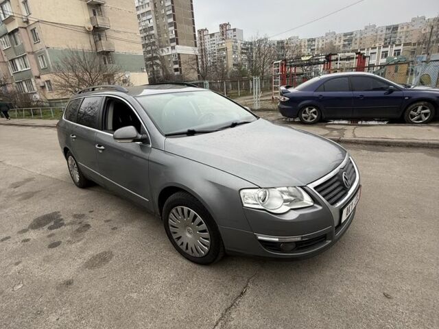 Сірий Фольксваген Пассат Варіант, об'ємом двигуна 1.9 л та пробігом 320 тис. км за 3300 $, фото 1 на Automoto.ua