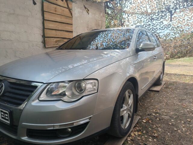 Фольксваген Пассат Варіант 2008 у Изюме на Automoto.ua Сірий Фольксваген Пассат Варіант, об'ємом двигуна 2 л та пробігом 193 тис. км за 7500 $, фото 1 на Automoto.ua