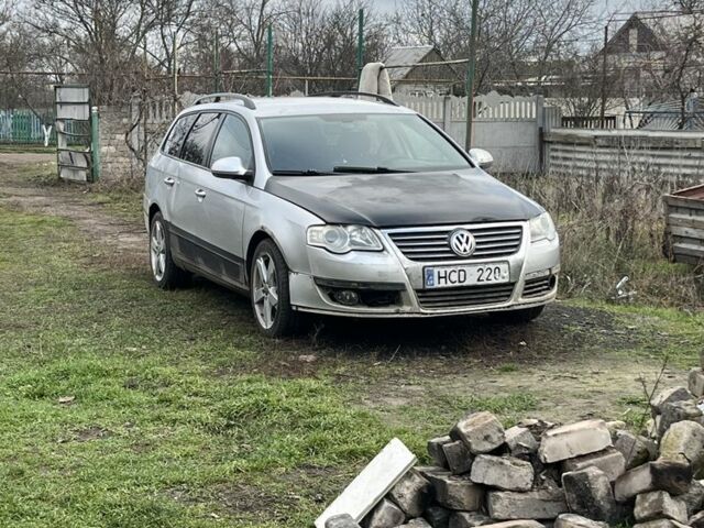 Сірий Фольксваген Пассат Варіант, об'ємом двигуна 2 л та пробігом 200 тис. км за 1700 $, фото 1 на Automoto.ua