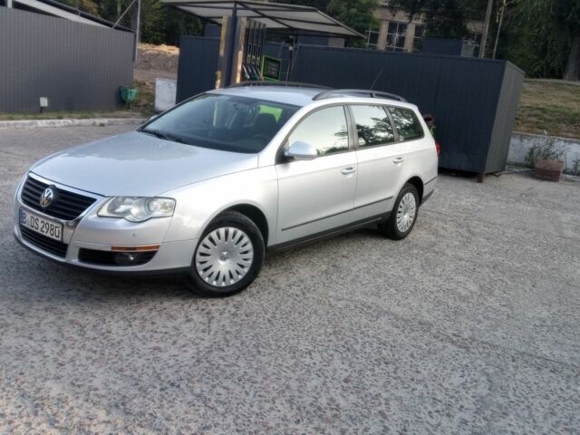 Серый Фольксваген Пассат Вариант, объемом двигателя 2 л и пробегом 290 тыс. км за 3600 $, фото 1 на Automoto.ua