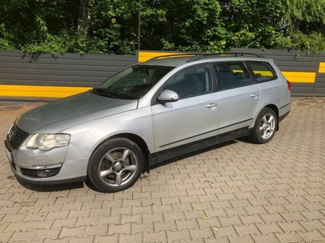 Сірий Фольксваген Пассат Варіант, об'ємом двигуна 2 л та пробігом 310 тис. км за 4500 $, фото 1 на Automoto.ua