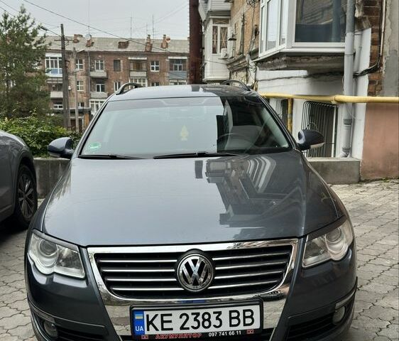Серый Фольксваген Пассат Вариант, объемом двигателя 1.4 л и пробегом 212 тыс. км за 5700 $, фото 1 на Automoto.ua