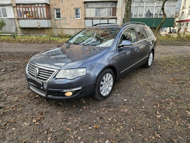 Серый Фольксваген Пассат Вариант, объемом двигателя 2 л и пробегом 450 тыс. км за 2400 $, фото 1 на Automoto.ua