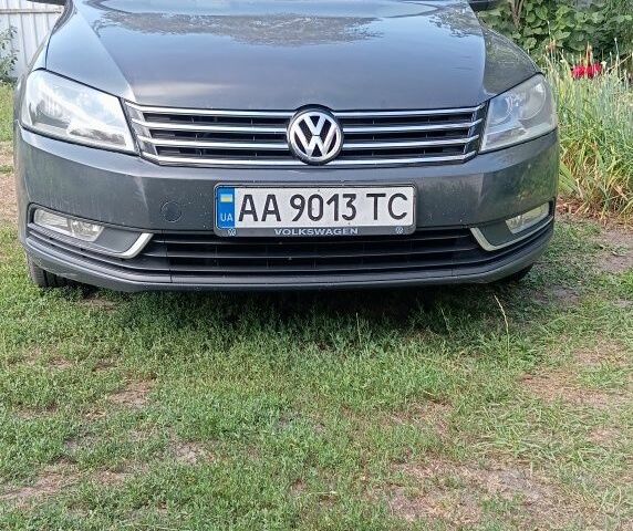 Сірий Фольксваген Пассат Варіант, об'ємом двигуна 1.6 л та пробігом 278 тис. км за 8807 $, фото 1 на Automoto.ua