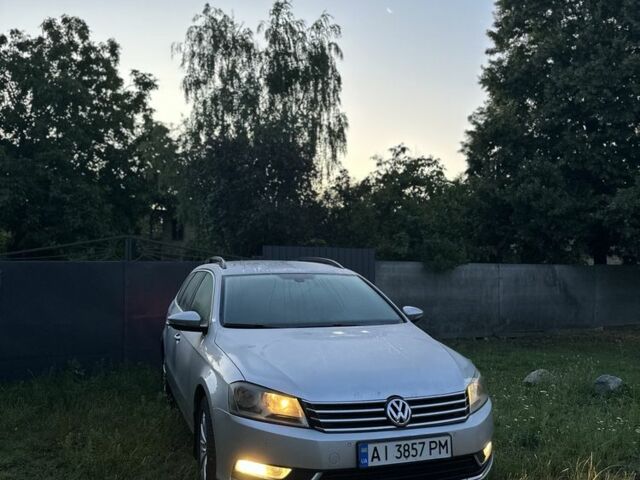 Фольксваген Пассат Вариант 2011 в Киеве на Automoto.ua Серый Фольксваген Пассат Вариант, объемом двигателя 1.6 л и пробегом 413 тыс. км за 7500 $, фото 1 на Automoto.ua