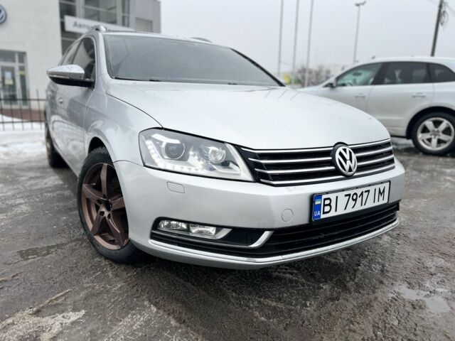 Сірий Фольксваген Пассат Варіант, об'ємом двигуна 2 л та пробігом 235 тис. км за 10300 $, фото 1 на Automoto.ua