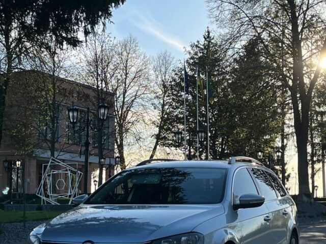 Серый Фольксваген Пассат Вариант, объемом двигателя 2 л и пробегом 255 тыс. км за 9999 $, фото 1 на Automoto.ua