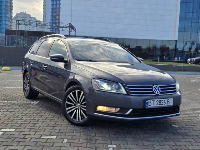 Серый Фольксваген Пассат Вариант, объемом двигателя 2 л и пробегом 335 тыс. км за 8500 $, фото 1 на Automoto.ua