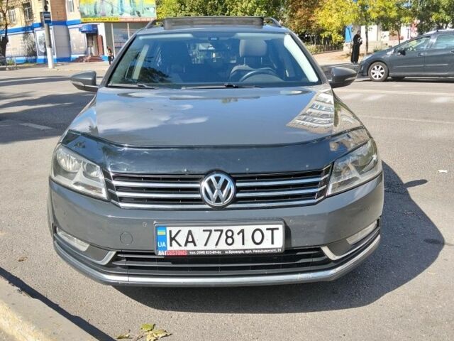 Сірий Фольксваген Пассат Варіант, об'ємом двигуна 2 л та пробігом 296 тис. км за 11300 $, фото 1 на Automoto.ua