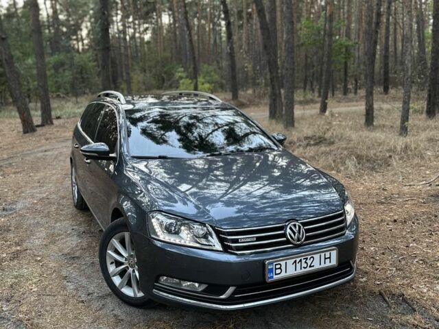 Серый Фольксваген Пассат Вариант, объемом двигателя 2 л и пробегом 268 тыс. км за 12500 $, фото 1 на Automoto.ua