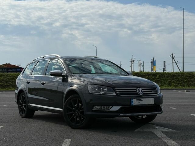 Фольксваген Пассат Вариант 2012 в Львове на Automoto.ua Серый Фольксваген Пассат Вариант, объемом двигателя 2 л и пробегом 350 тыс. км за 9999 $, фото 1 на Automoto.ua