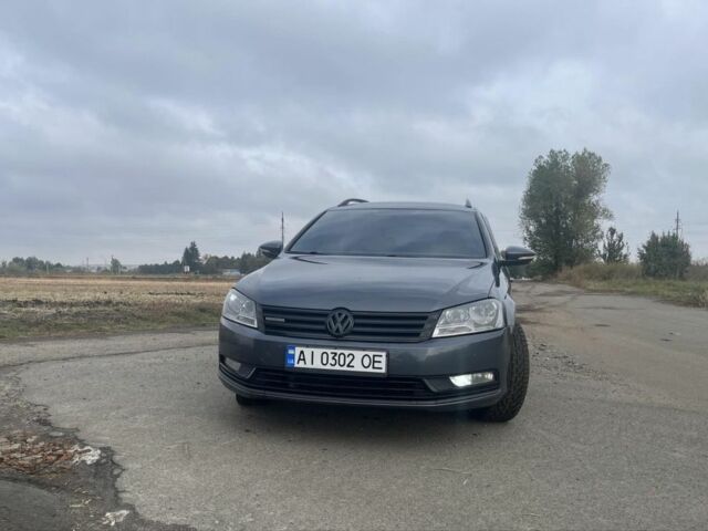 Серый Фольксваген Пассат Вариант, объемом двигателя 1.6 л и пробегом 333 тыс. км за 9200 $, фото 1 на Automoto.ua