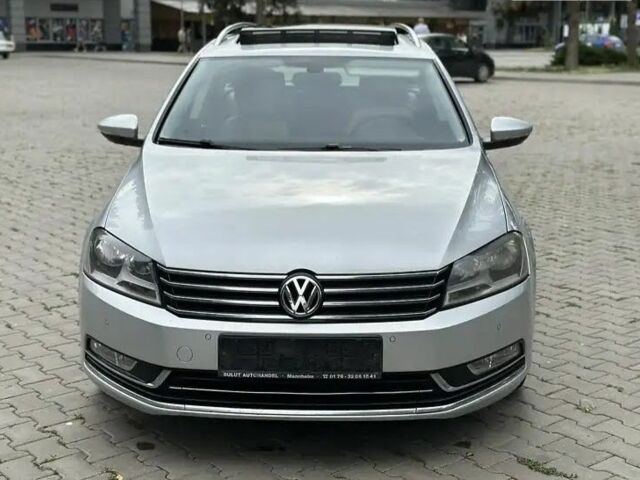 Сірий Фольксваген Пассат Варіант, об'ємом двигуна 2 л та пробігом 285 тис. км за 11800 $, фото 1 на Automoto.ua