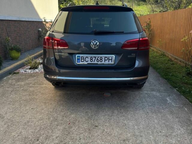 Серый Фольксваген Пассат Вариант, объемом двигателя 1.6 л и пробегом 300 тыс. км за 9500 $, фото 1 на Automoto.ua